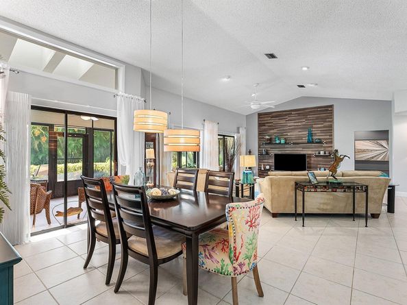 5668 Willow Creek Manor, Delray Beach FL 33484