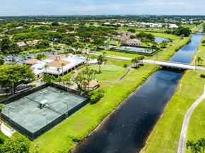 5668 Willow Creek Manor, Delray Beach FL 33484