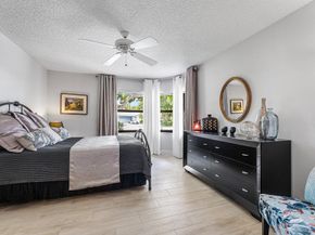 5668 Willow Creek Manor, Delray Beach FL 33484
