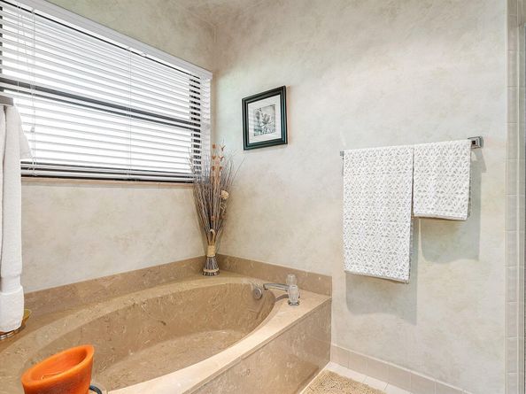 5668 Willow Creek Manor, Delray Beach FL 33484