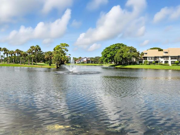 16913 Waterbend Drive 165, Jupiter FL 33477