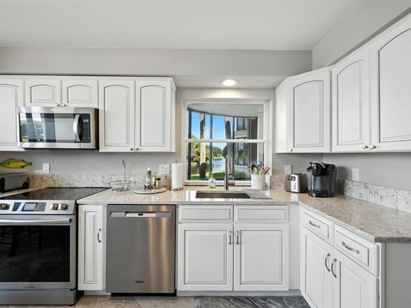 16913 Waterbend Drive 165, Jupiter FL 33477