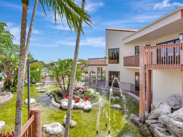 45 Centennial Court, Deerfield Beach FL 33442