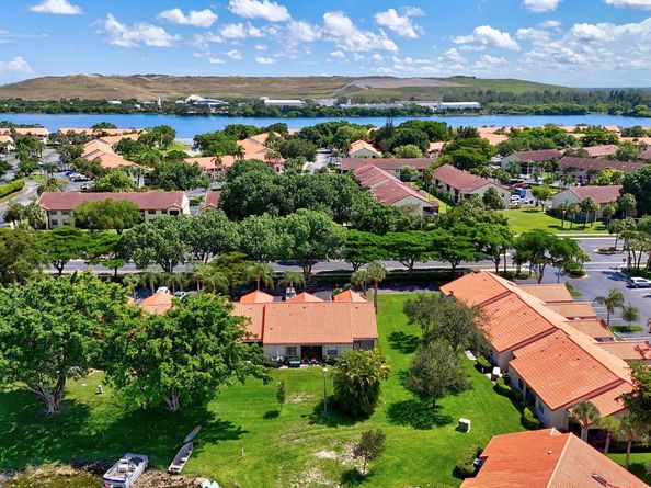 45 Centennial Court, Deerfield Beach FL 33442