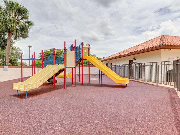 45 Centennial Court, Deerfield Beach FL 33442