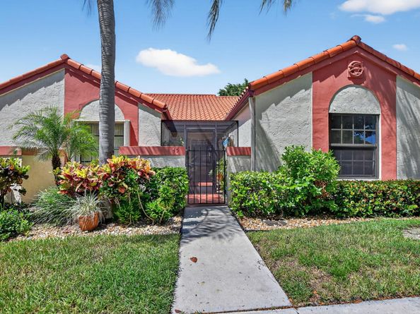 45 Centennial Court, Deerfield Beach FL 33442