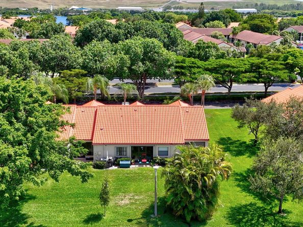 45 Centennial Court, Deerfield Beach FL 33442