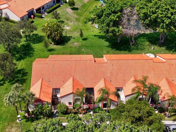 45 Centennial Court, Deerfield Beach FL 33442