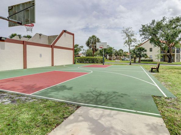 45 Centennial Court, Deerfield Beach FL 33442