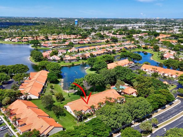 45 Centennial Court, Deerfield Beach FL 33442
