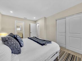 4687 NE 18th Ave, Oakland Park FL 33334