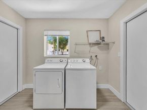 4687 NE 18th Ave, Oakland Park FL 33334