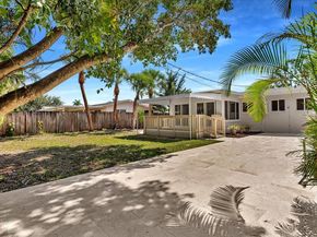 4687 NE 18th Ave, Oakland Park FL 33334