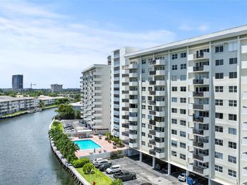 401 Golden Isles Dr