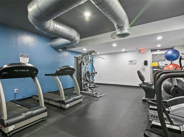 401 Golden Isles Dr 1102, Hallandale Beach FL 33009