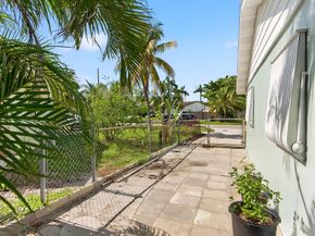 5531 S 35th Court, Greenacres FL 33463