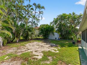 5531 S 35th Court, Greenacres FL 33463