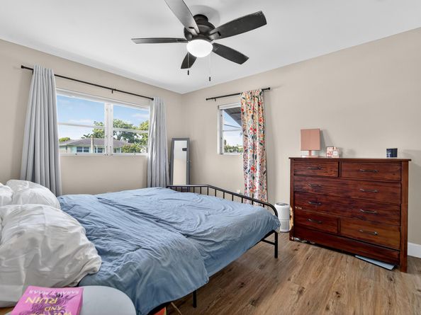 5531 S 35th Court, Greenacres FL 33463
