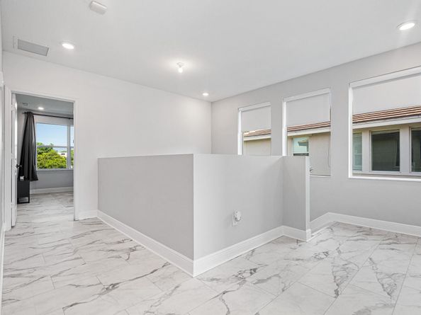 4350 Veleiros Ave, Deerfield Beach FL 33064