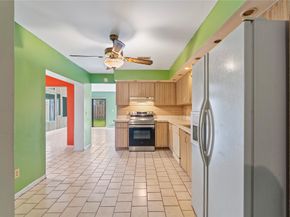 711 SW 95th Ter, Pembroke Pines FL 33025