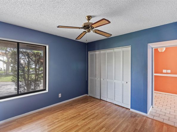 711 SW 95th Ter, Pembroke Pines FL 33025