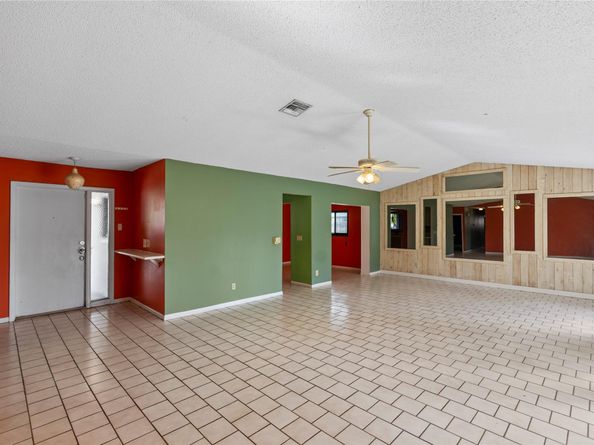 711 SW 95th Ter, Pembroke Pines FL 33025