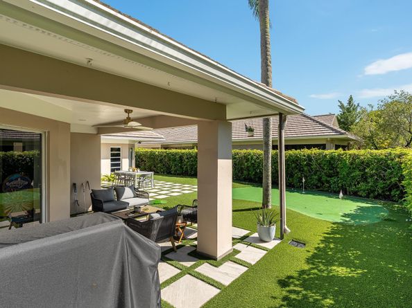 154 Coventry Pl, Palm Beach Gardens FL 33418