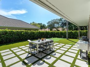 154 Coventry Pl, Palm Beach Gardens FL 33418