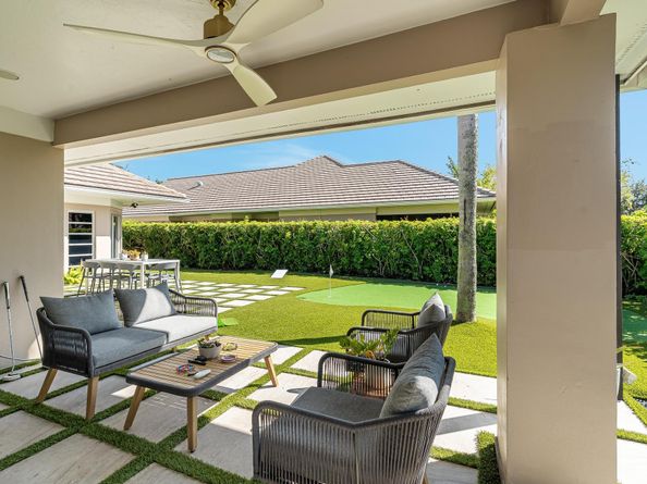 154 Coventry Pl, Palm Beach Gardens FL 33418