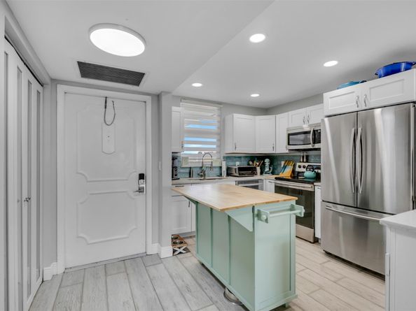 3100 NE 49th St 503, Fort Lauderdale FL 33308