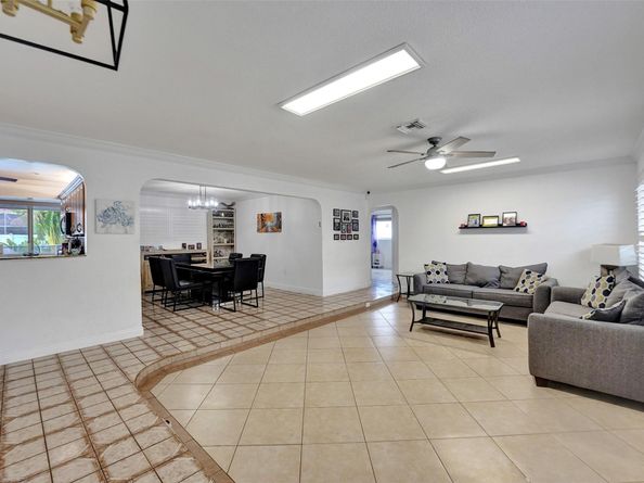 3611 N 33rd Ter, Hollywood FL 33021