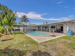 3611 N 33rd Ter, Hollywood FL 33021