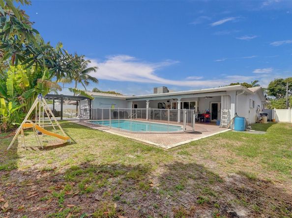 3611 N 33rd Ter, Hollywood FL 33021