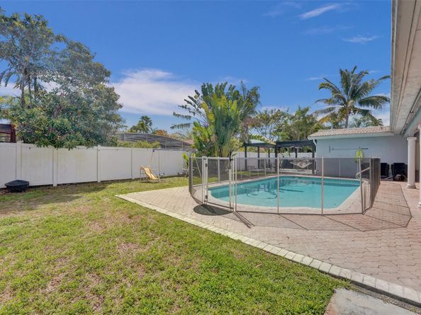 3611 N 33rd Ter, Hollywood FL 33021