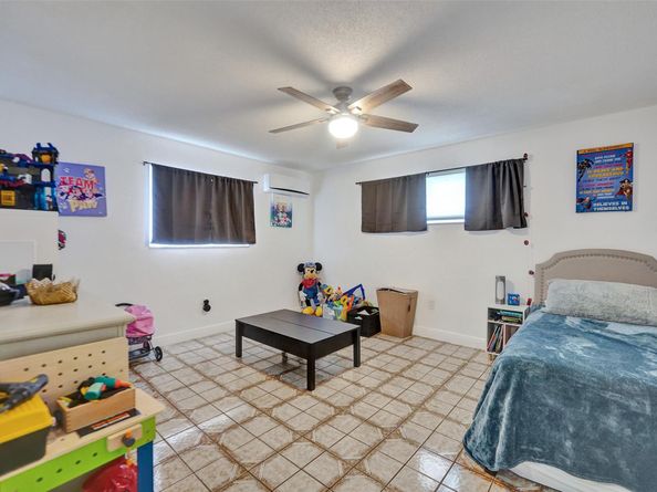 3611 N 33rd Ter, Hollywood FL 33021