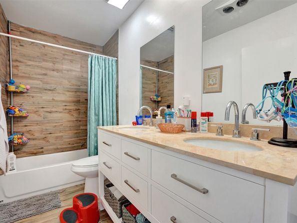 3611 N 33rd Ter, Hollywood FL 33021