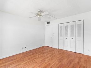 354 Chatham R, West Palm Beach FL 33417