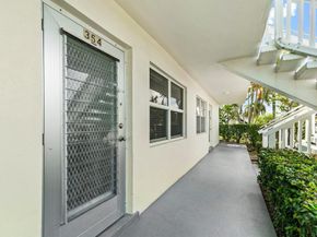 354 Chatham R, West Palm Beach FL 33417