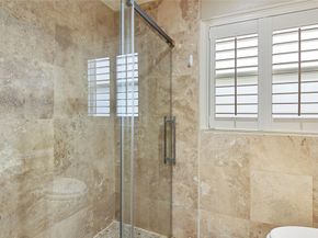 16686 Golfview Dr, Weston FL 33326