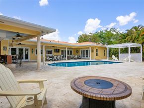 16686 Golfview Dr, Weston FL 33326