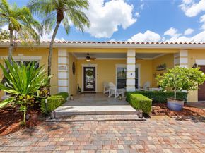 16686 Golfview Dr, Weston FL 33326