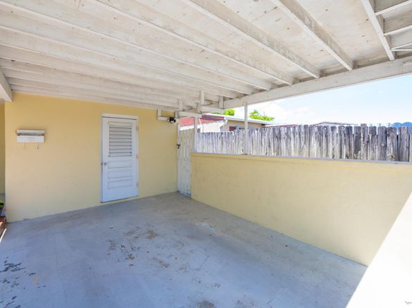 5225 NE 5 Avenue, Oakland Park FL 33334