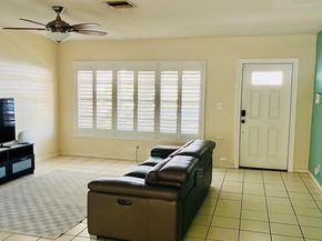 2831 NW 88th Ter, Coral Springs FL 33065