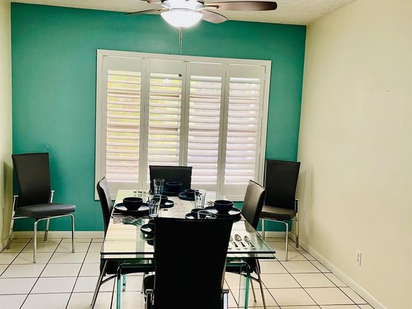 2831 NW 88th Ter, Coral Springs FL 33065
