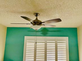 2831 NW 88th Ter, Coral Springs FL 33065