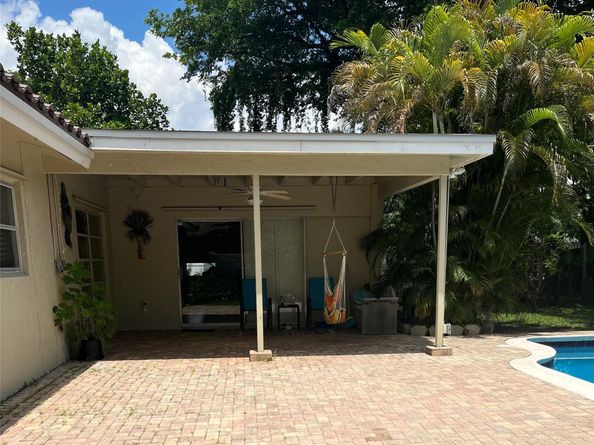 2831 NW 88th Ter, Coral Springs FL 33065