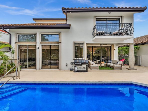 6400 Via Rosa, Boca Raton FL 33433