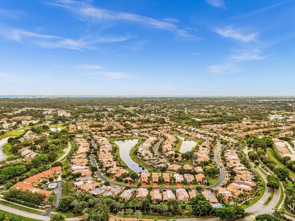 6400 Via Rosa, Boca Raton FL 33433