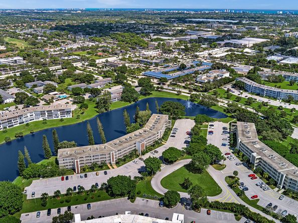 454 Grantham C 454, Deerfield Beach FL 33442
