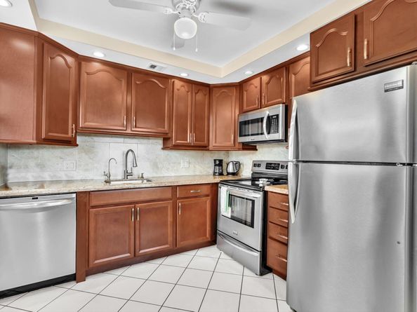 454 Grantham C 454, Deerfield Beach FL 33442